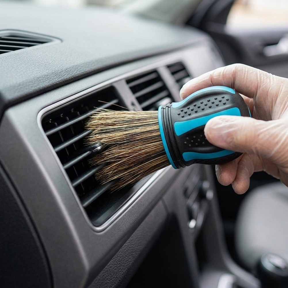 Pennello per la pulizia di int - Dirt Brush Interior recensione e prezzo